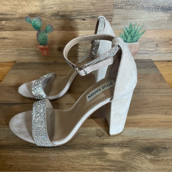 Steve Madden Kalina Crystal Embellished Suede Heel Sandal Size 8.5 wedding - Picture 7 of 8